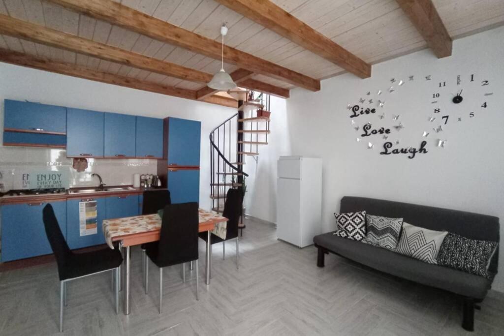 B&B La Piccola Maison Ploaghe Екстер'єр фото