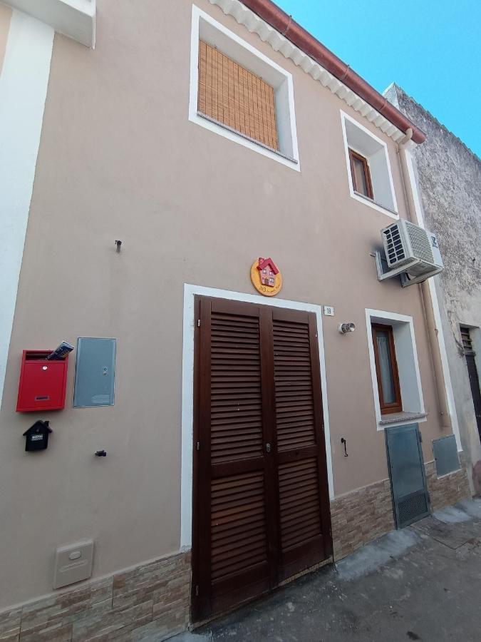 B&B La Piccola Maison Ploaghe Екстер'єр фото